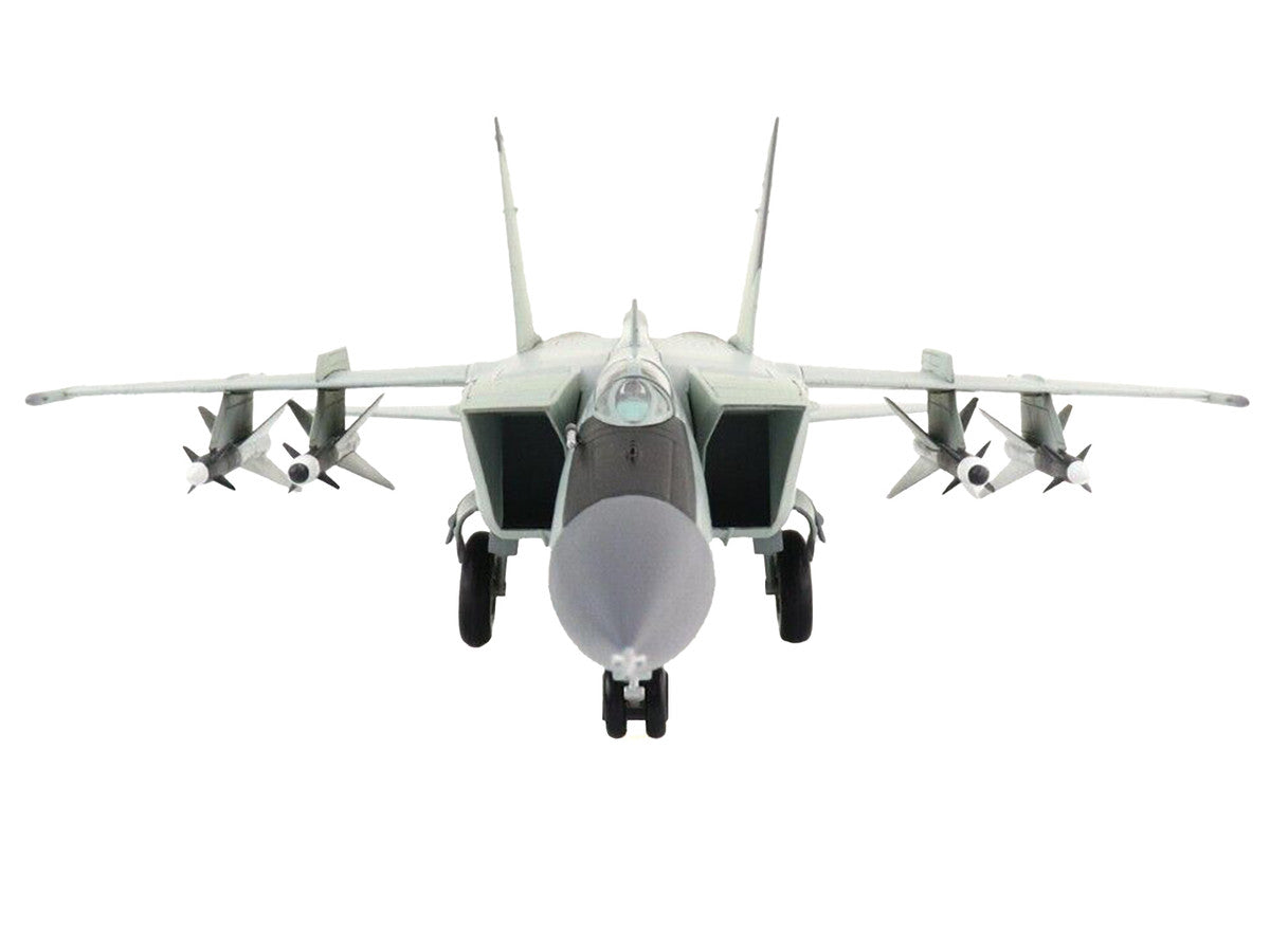 Mikoyan-Gurevich MiG-25PDS Aircraft "146th Guards Fighter Aviation Regiment 50th Anniversary of October" (1990) Soviet Air Force "Air Power Series" 1/72 Diecast Model by Hobby Master-2